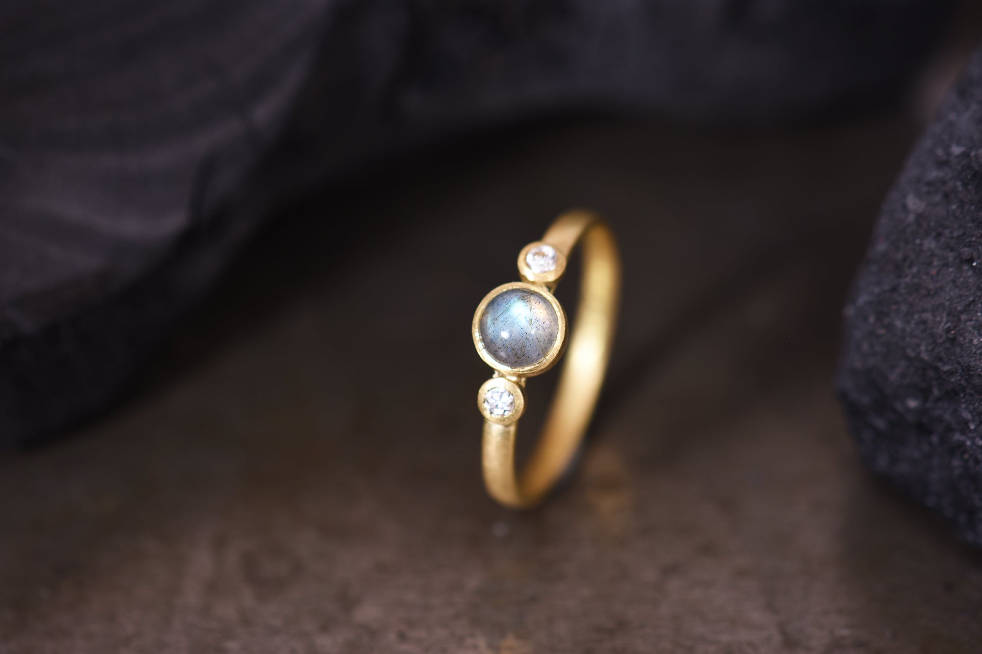 Labradorite hot sale band ring